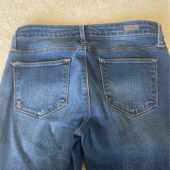 Kut from the Kloth Chrissy flare jeans. Women size 6. - Picture 13 of 15